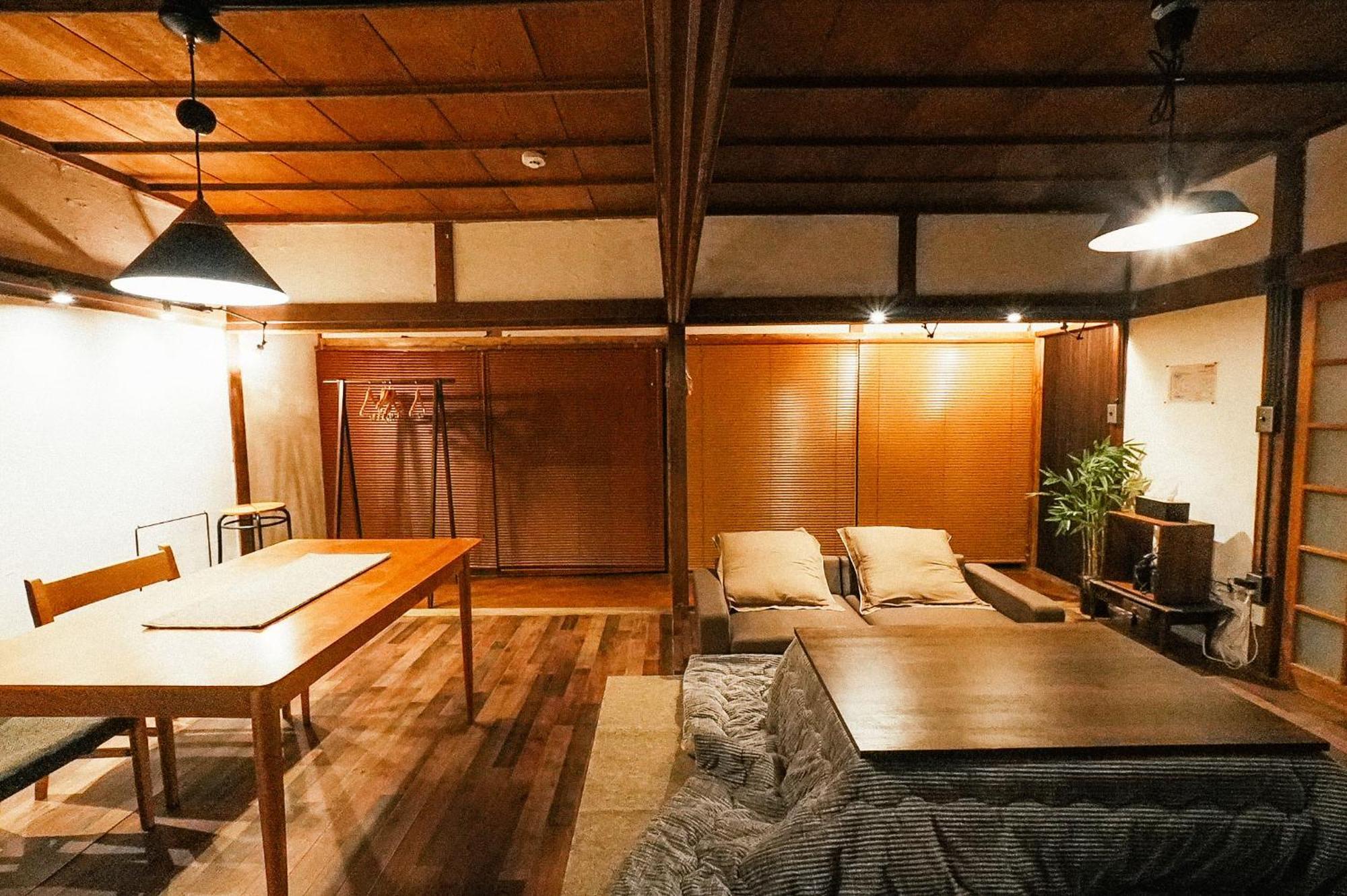 松本市の一棟貸し切りできる古民家 Buitenkant foto