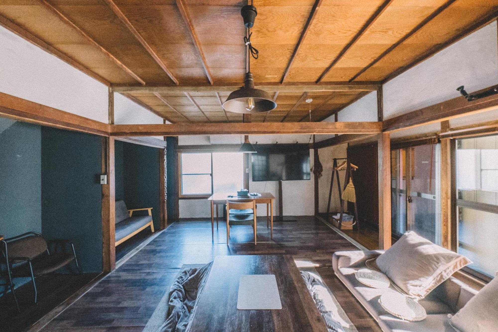 松本市の一棟貸し切りできる古民家 Buitenkant foto