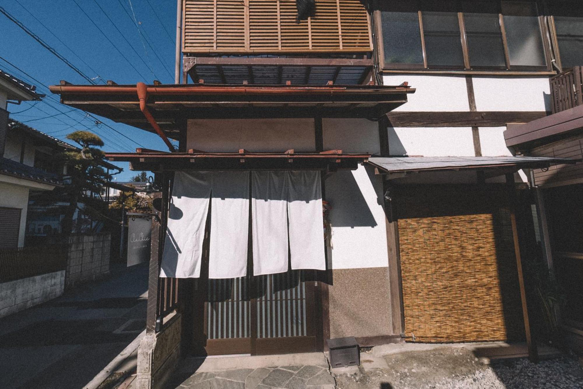 松本市の一棟貸し切りできる古民家 Buitenkant foto